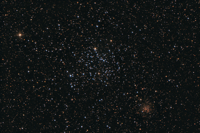 Рассеянное звездное скопление М35 и рассеянное скопление NGC 2158 (внизу справа). 